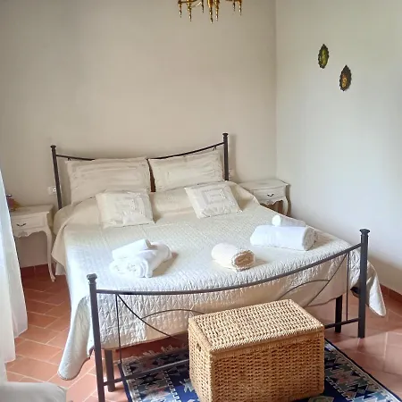 La Casa Rossa Bed & Breakfast Coiano